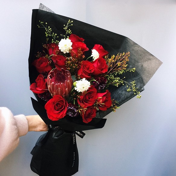 我對妳 只有崇拜  紅玫瑰鮮花束  情人節送禮  情人節禮物 第1張的照片