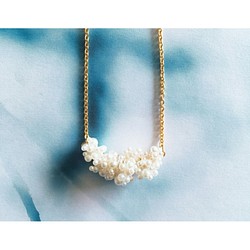 "Tsubu-tsubu" pearl beads and gold necklace 碎珍珠珠和金項鍊 第1張的照片