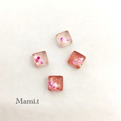 《Mami.t》 ピンクタイルのイヤリング 1枚目の画像