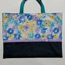 花とスイーツ柄のレッスンバッグ（ブルー） 1枚目の画像