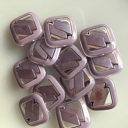 アンティーク ボタン 6個セット ビンテージ 昭和 レトロ 個性的 ハンドメイド素材 紫 薄紫 パープル ポップ アクセ 1枚目の画像