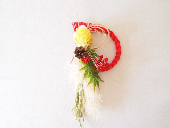 【Creema限定】虎色カラーポンポン菊のお正月飾り 1枚目の画像