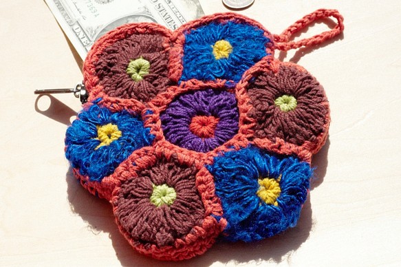 手工鉤織零錢包 / 收納包 / 化妝包 - fairtrade 手捻紗麗線花朵零錢包 flower coin purse 第1張的照片