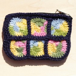 限量一件 手工羊毛線鉤針編織長方形零錢包 / 收納包 / 化妝包 - 彩虹花朵森林 coin purse 第1張的照片