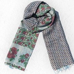 クリスマスギフト母の日ギフトバレンタインデーのギフト交換ギフトギフト刺繍入りスカーフ/シルク刺繍入りスカーフ/手縫いサリーシルク 1枚目の画像