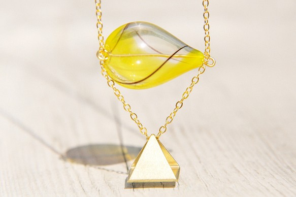 Simple Design / 幾何風 / 法式條紋口吹玻璃項鍊 短鏈 長鏈 鎖骨鍊 - 暖陽下的埃及金字塔 第1張的照片