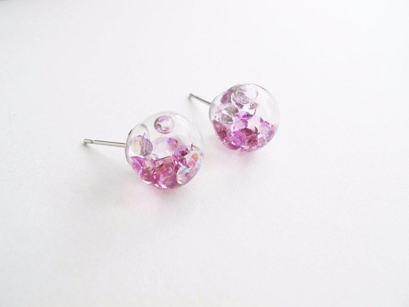 ＊Rosy Garden＊淡紫色流動水晶玻璃球針式耳環 可換耳夾 第1張的照片
