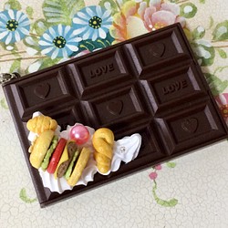 糖果裝飾巧克力鏡子漢堡包 第1張的照片