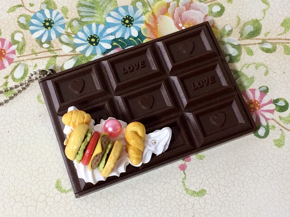 糖果裝飾巧克力鏡子漢堡包 第1張的照片