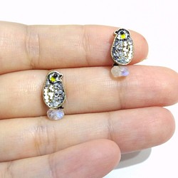 chiching棋青設計手工珠寶飾品 馬賽克Mosaic系列 國王企鵝tiny baby月光石耳環 預購 第1張的照片