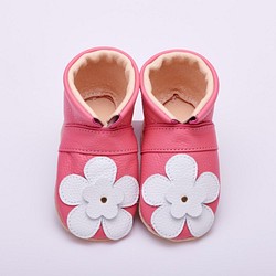 溫柔的皮革♪名字生日真皮第一鞋粉色花朵嬰兒鞋嬰兒禮物手工縫製 第1張的照片