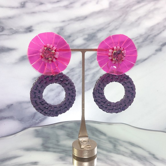 PVC Flower × rattan （gray）circle pink 1枚目の画像