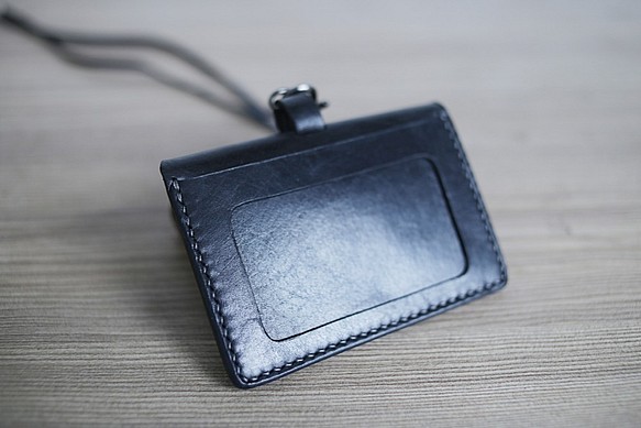 藝創小間 | 橫式黑色植鞣革證件套識別證卡套零錢包 第1張的照片