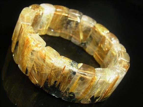 お勧め 現品一点物 太陽放射 タイチンルチル クォーツ バングル ２５－２６ｍｍ 極太金針水晶 数珠 ＴＨＢ９ 1枚目の画像