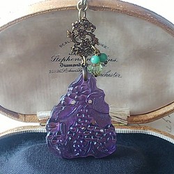 アンティーク　大きなアールヌーボー葡萄／Olive･Green-Beads　ネックレス 1枚目の画像