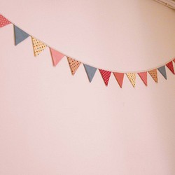 コットン吊りストリップピンクの三角形のための旗手手のファンtomatojadeのための暖かい少しピクニックキャンプ/誕生日パーテ 1枚目の画像