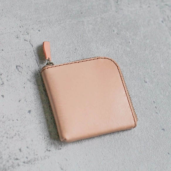 Nude color vegetable-tanned cow hide leather coin zip wallet 1枚目の画像