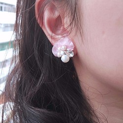 手工串珠 閃石 鑽 貝殻珠 珍珠 花花(粉紅色) 夾耳 第1張的照片