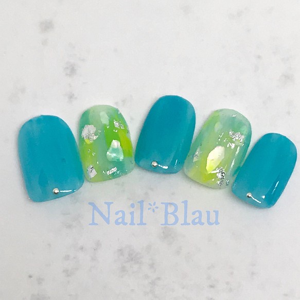 透明感たっぷり シェルネイル ブルー系 ネイルチップ ネイルシール Nail Blau 通販 Creema クリーマ ハンドメイド 手作り クラフト作品の販売サイト