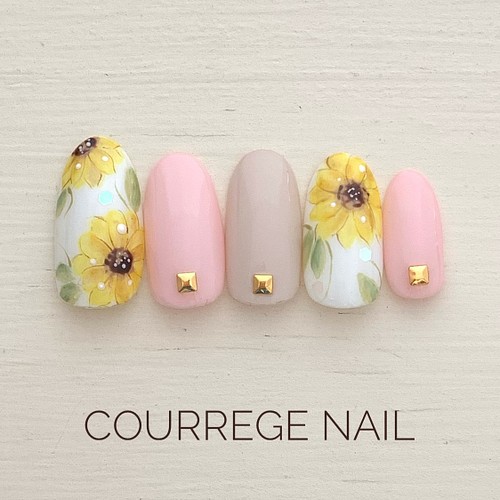 かわいい ひまわりネイルチップ No 150 ネイルチップ ネイルシール Courrege Nail 通販 Creema クリーマ ハンドメイド 手作り クラフト作品の販売サイト