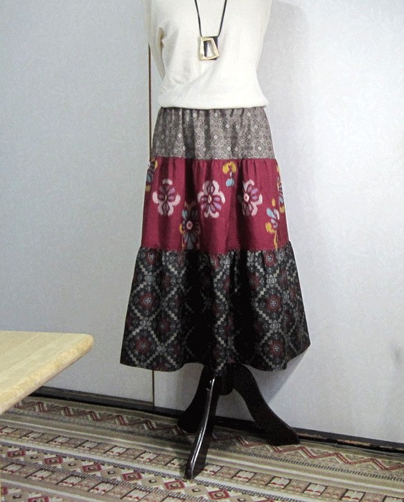 着物リメイク♪大島紬と銘仙のおしゃれな３段ティアードスカート（裏地付き） 1枚目の画像