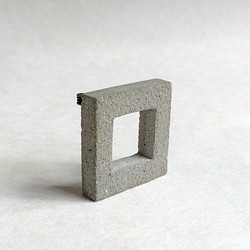 コンクリートブローチ/シンプルなしかく 1枚目の画像