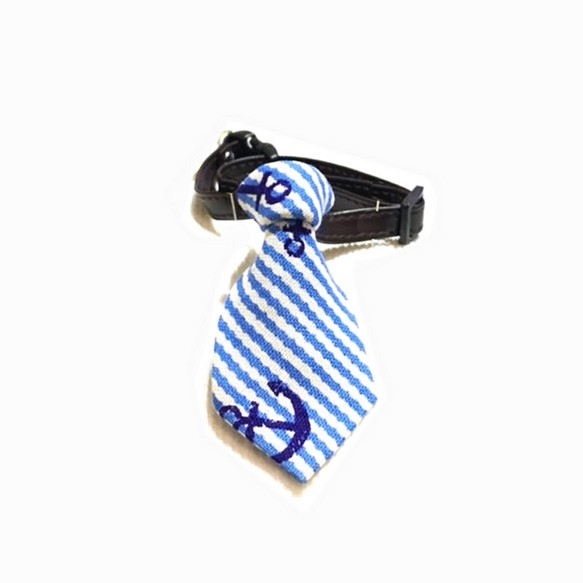 エラワンデザインネクタイペット蝶ネクタイネコ犬紳士マリンストライプ青と白 1枚目の画像