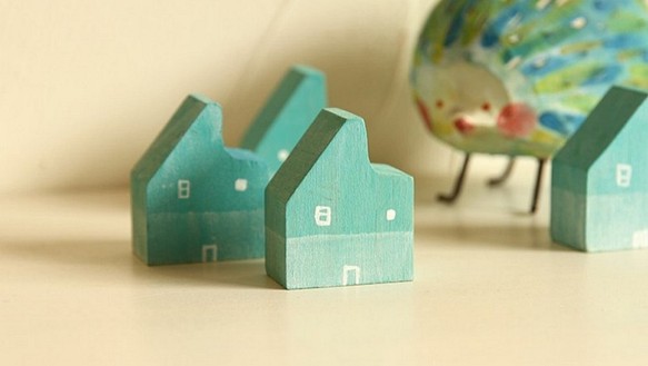 薄荷房3-木頭彩繪小房子/屋系列-聖誕小物鑰匙圈(單件販售) 第1張的照片