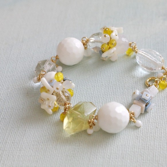 White, Yellow, Blue Bouquet（bracelet） 白と黄色と水色の花の