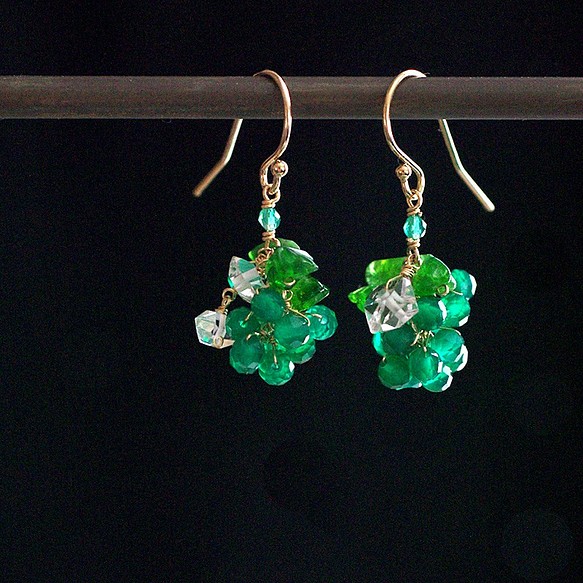 yamabudo : GreenOnix&Harkimer Tama（earring）緑と透明な光の石の玉房の耳飾り 1枚目の画像