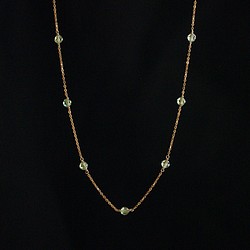 station : Peridot（necklace） ペリドットとゴールドチェーンのステーションネックレス 1枚目の画像
