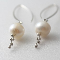 【珍珠光采】天然珍珠耳環 / 純銀耳環 / Sterling Silver Earrings / Pearl 第1張的照片