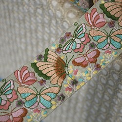 印度刺繡絲帶編織米色 75 毫米 (29) 第1張的照片