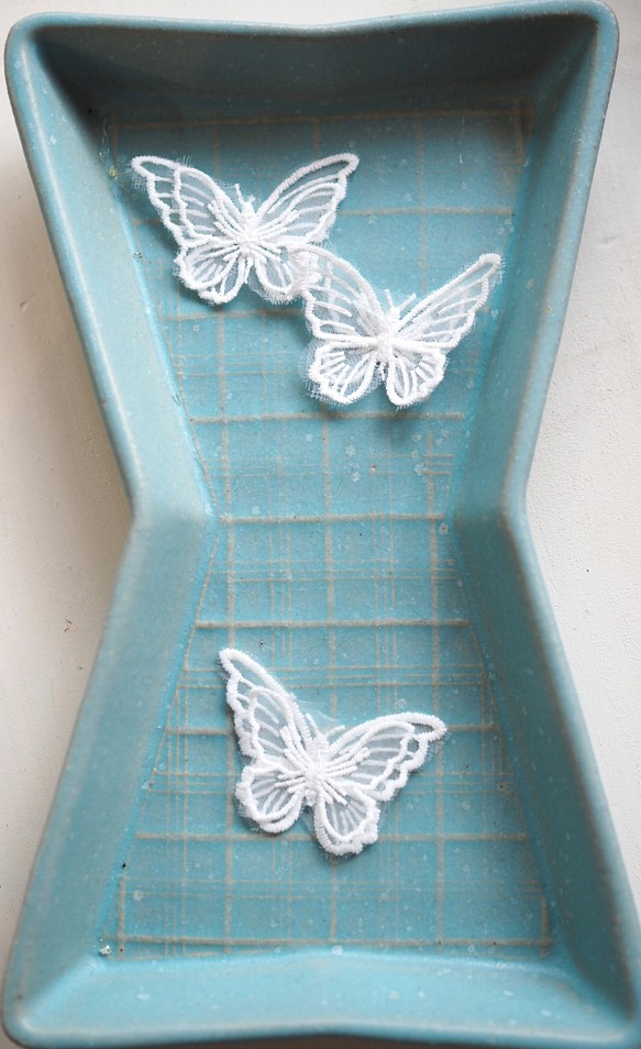 材料蕾絲蝴蝶蝴蝶圖案 2 件白色 第1張的照片