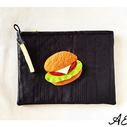 SALE★I ♥︎ hamburger clutch bag (Black) 1枚目の画像