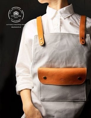 Custom Cross-Back Apron of Canvas - Amber