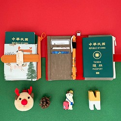 聖誕禮物/交換禮物 旅行的意義護照套-聖誕特別版 第1張的照片