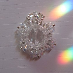 クリスタルクォーツ（天然水晶）・花型ペンダントトップD(ptsscq01) 1枚目の画像