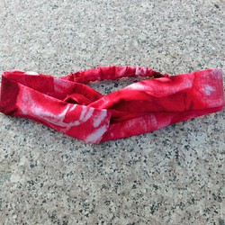 渲染的火紅薔薇單節髮帶，現貨 第1張的照片