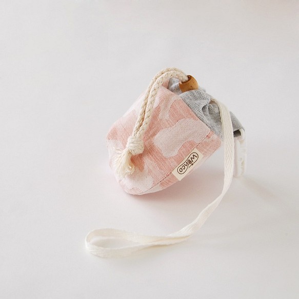 色織迷彩粉紅 奶嘴收納束口袋 / 奶嘴夾 第1張的照片