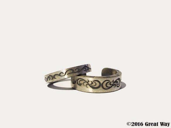 925銀手工銀飾--唐草紋手雕戒指 (黑色) 第1張的照片