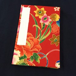 赤色 レトロな花とマリ模様/御朱印帳【大】 1枚目の画像