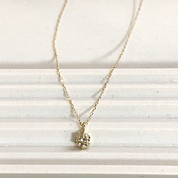 人気 K18yg一粒ダイヤネックレス 0 1ct イエローゴールド 小粒 華奢 18k ネックレス ペンダント アイネローゼ 通販 Creema クリーマ ハンドメイド 手作り クラフト作品の販売サイト