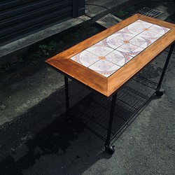 老件復古花磁磚移動桌 復古 輕工業 花磚 印度風 第1張的照片