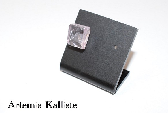 SALE! Artemis Kalliste メンズ　片耳ピアス　クンツァイト 1枚目の画像