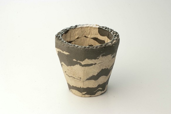 陶器製（２号ポット相当）　植木鉢 AAMcミカゲ-3565ミカゲ 1枚目の画像