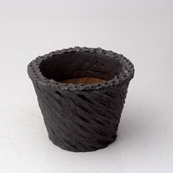 陶器製（２号ポット相当）　多肉植物の欲しがる植木鉢　 AASc-4194ブラック 1枚目の画像