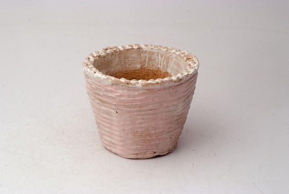 陶器製（２号ポット相当）　多肉植物の欲しがる植木鉢 AASc-4269ピンク 1枚目の画像