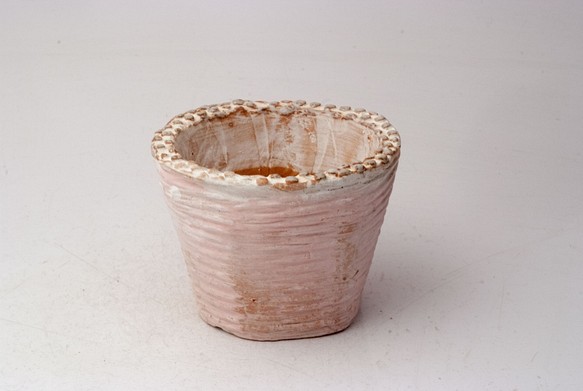 陶器製（２号ポット相当）　多肉植物の欲しがる植木鉢 AASc-4270ピンク 1枚目の画像