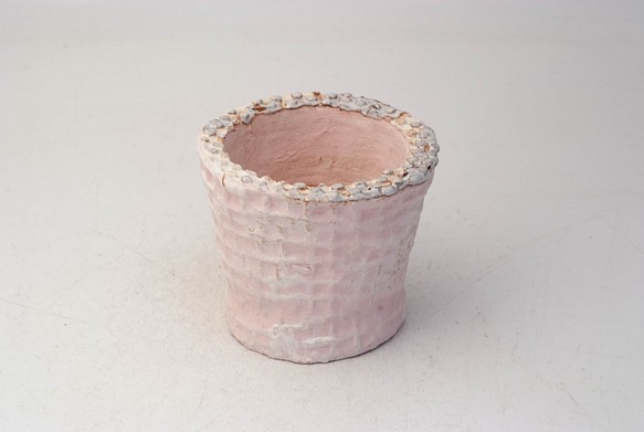 通販限定商品　陶器製（２号ポット相当）　多肉植物の欲しがる植木鉢 AASc-3636ピンク 1枚目の画像